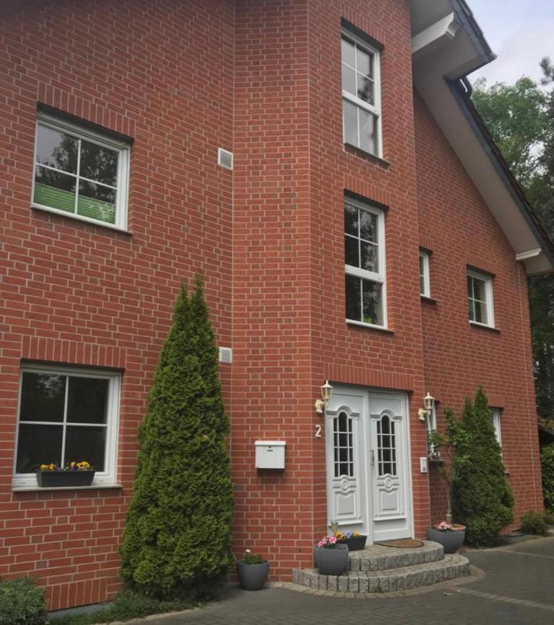 Grosses 4 Zimmer Apartment Naehe Messe Hannover Exterior photo